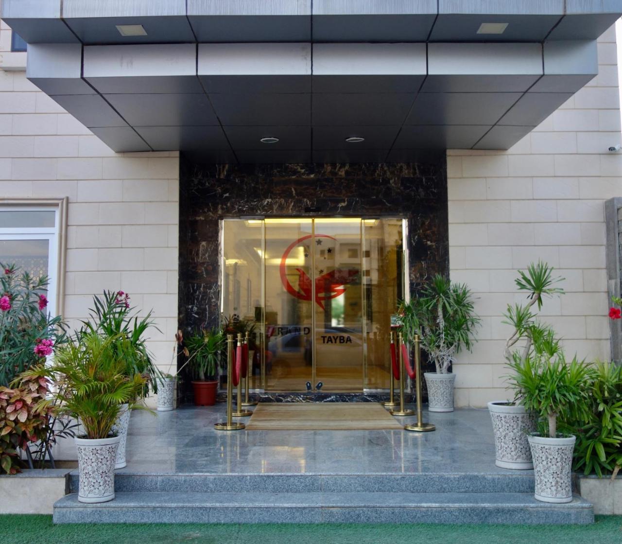 Grand Tayba Hotel Salalah Exterior photo
